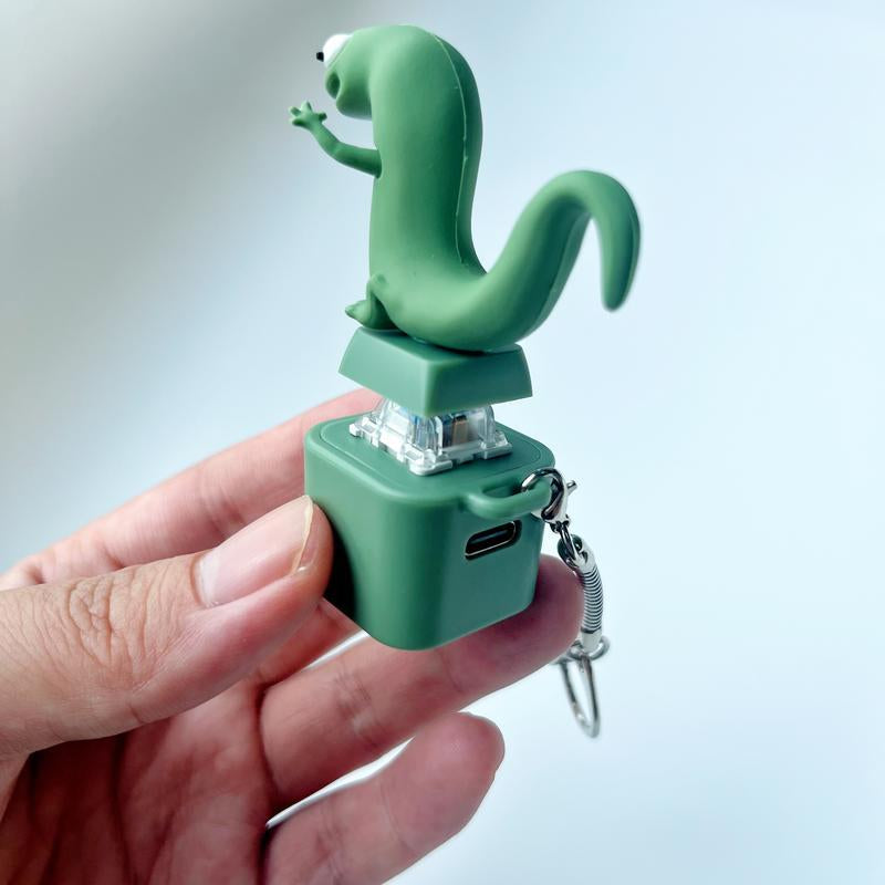 Lizard Keychain with Rechargeable LED Light & Realistic Croak – Color-Changing Fun Toy Keyring for Kids & Adults